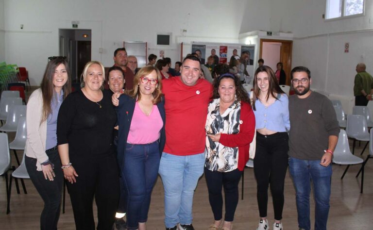 Juventud, ilusión, ganas y responsabilidad, distintivos de la lista liderada por Mario González con la que el PSOE quiere dar un nuevo impulso a Llanos del Caudillo