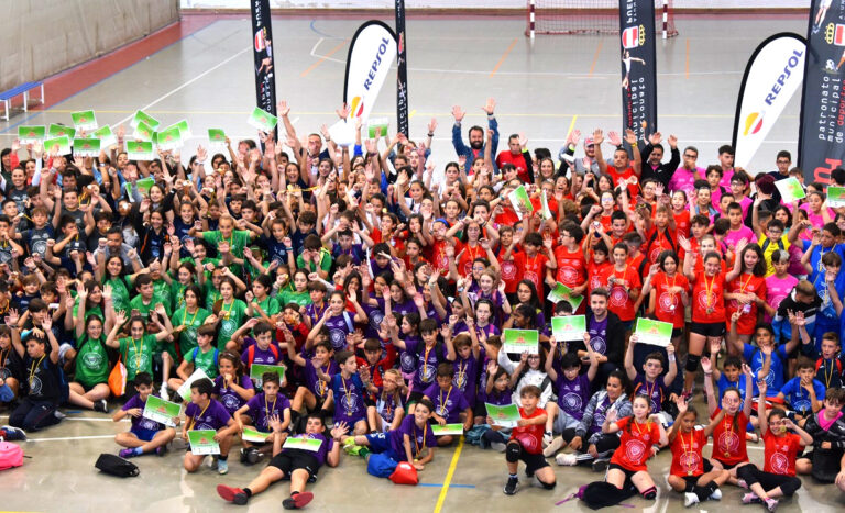 Puertollano: La entrega de medallas pone fin a las XXI Miniolimpiadas escolares