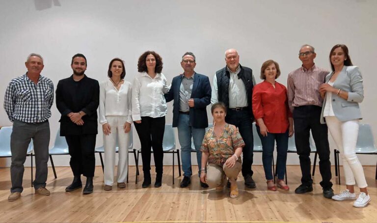 El Robledo: Un mercado de la energía y de servicios de estancias diurnas y comedor en el centro de mayores, propuestas de Elena Tamurejo