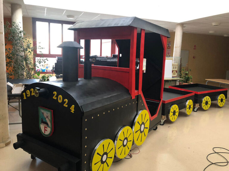 Ciudad Real: Los alumnos del CEIP Ferroviario desfilarán hasta la Plaza Mayor con una maqueta de tren para celebrar su centenario