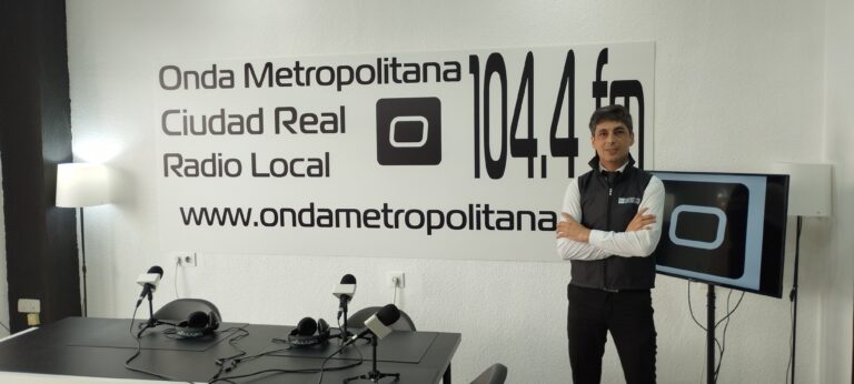 Un oyente de radio crea una emisora de radio local