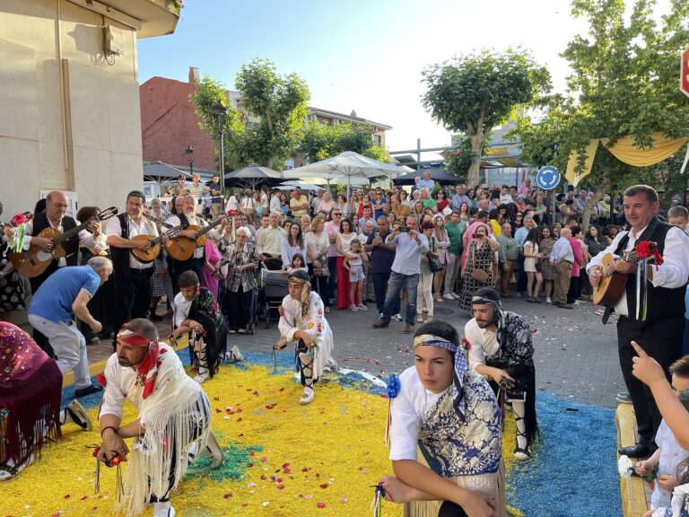 Porzuna vive un Corpus Christi espectacular y más participativo