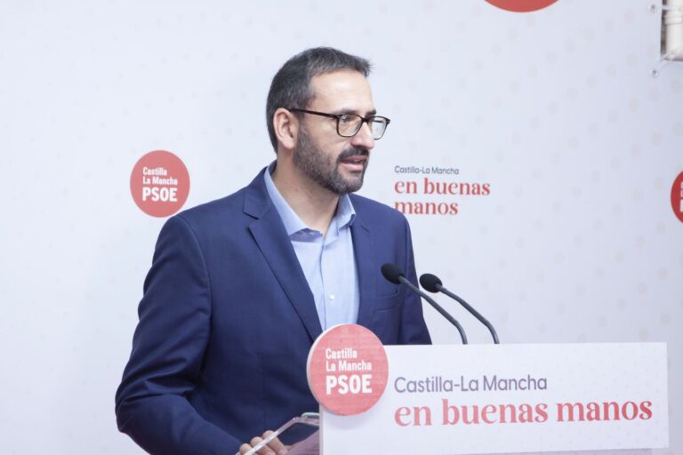Gutiérrez (PSOE) insiste en tender la mano al PP: «No es necesario en Castilla-La Mancha que Vox le marque el ritmo»