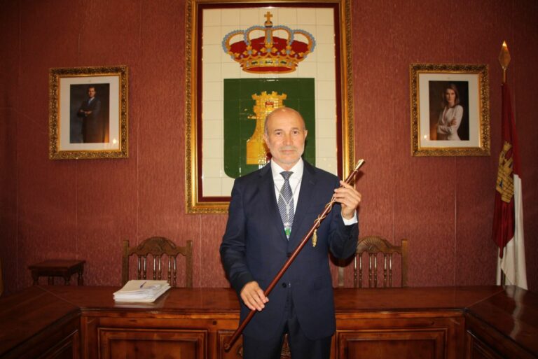 El alcalde de Piedrabuena critica la incoherencia del PP, que vota una cosa y luego dice otra