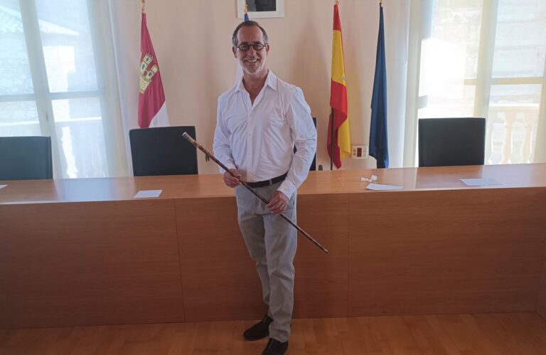 Luis Alberto Lara toma posesión como alcalde y se compromete a seguir sumando para construir un Poblete plural y con futuro