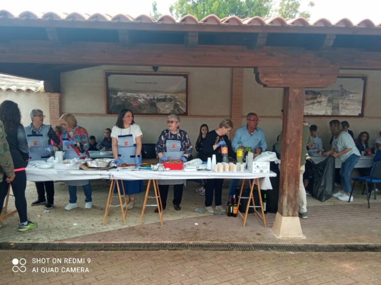 El Villar de Puertollano, unas buenas migas para celebrar el Día de la Región