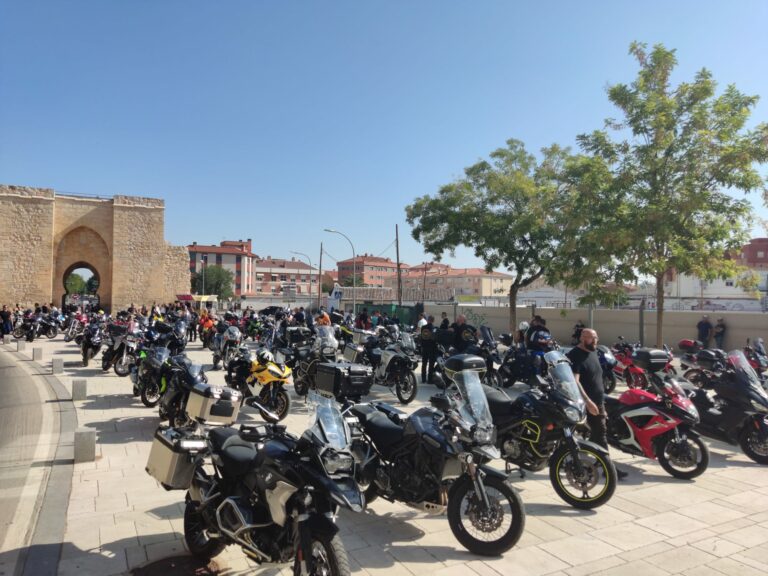 El moto club de Ciudad Real Wolf Cr celebra este sábado su quinta concentración motera en Picón
