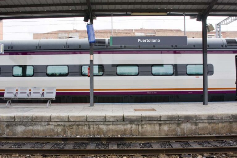 El Gobierno licita por 15 millones la renovación de las traviesas de la línea de alta velocidad entre Ciudad Real y Puertollano