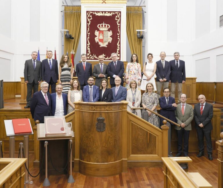 Bellido recibe a una delegación del Tribunal de Cuentas y los órganos de control de todo el país
