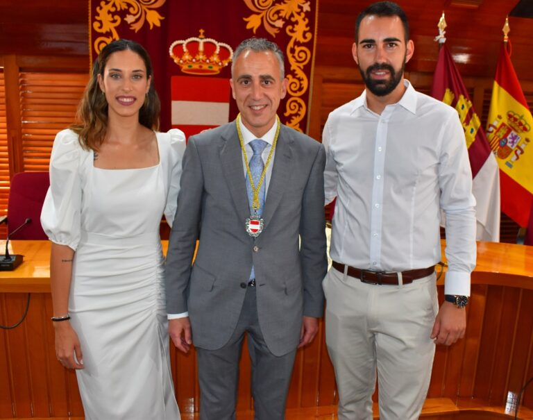 El nuevo alcalde de Puertollano se estrena con boda