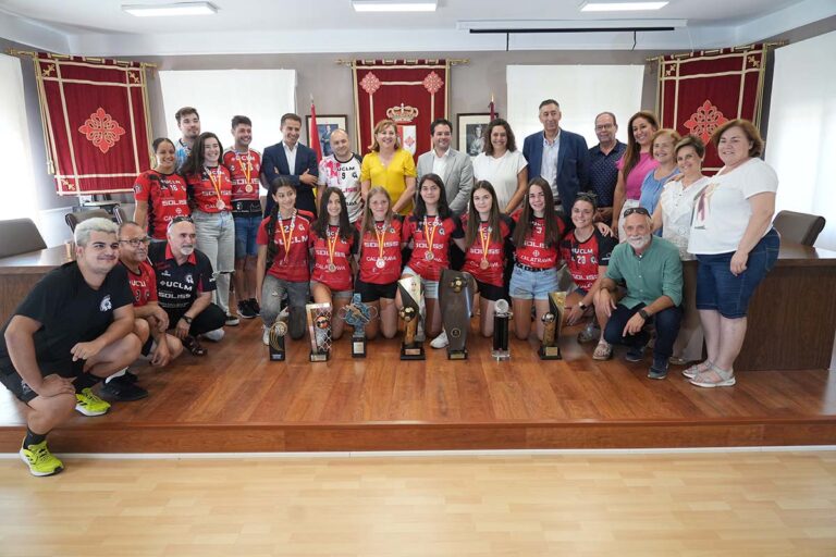 El Gobierno regional publicará antes de septiembre una línea de ayudas para la formación de juezas, arbitras deportivas y entrenadoras
