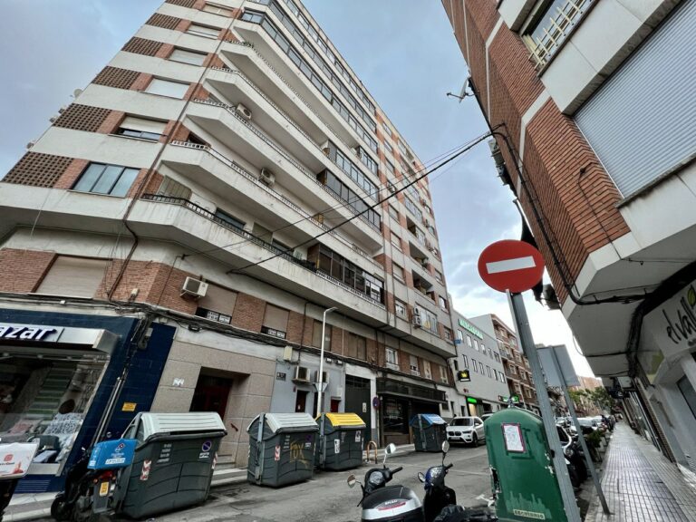 Puertollano: Vecinos de calle Muelle denuncian la falta de presión del agua