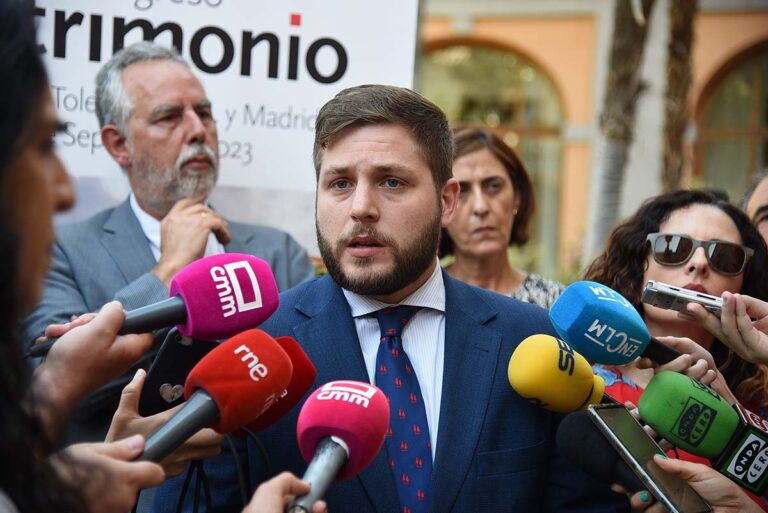 Hernando espera una solución a retrasos del AVE: «Me gustaría no pedir dimisiones, pero mi paciencia se agota»