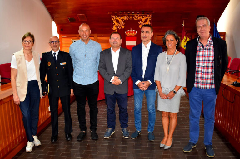 Cinco trabajadores municipales estabilizan su empleo en el Ayuntamiento de Puertollano