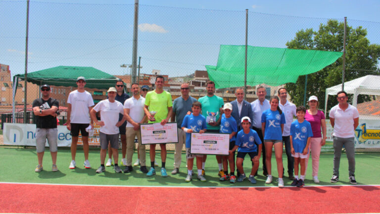 Diego Manrique se alza con el VI Torneo internacional de tenis «Santo Voto»