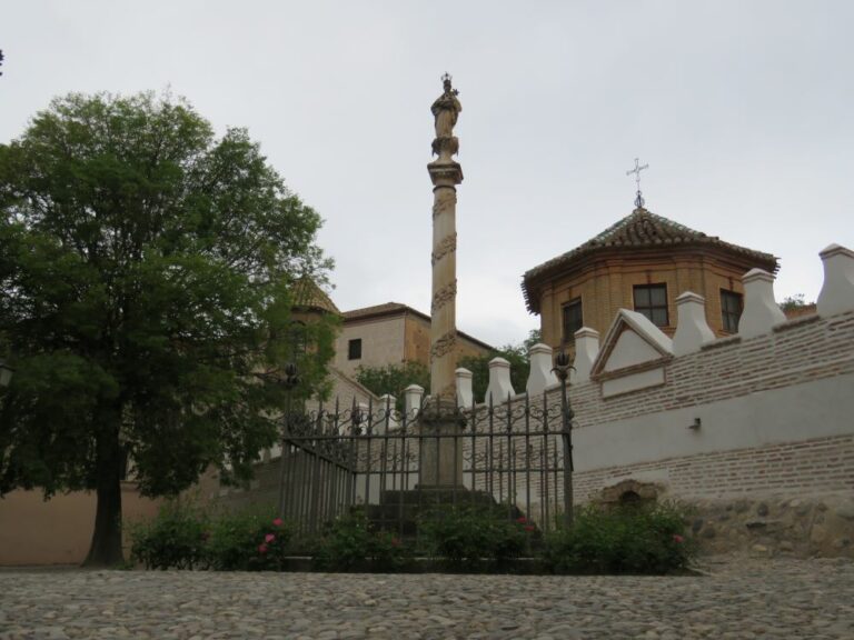 Visita a la Abadía de Sacromonte, un lugar en Granada donde cultura e historia se unen
