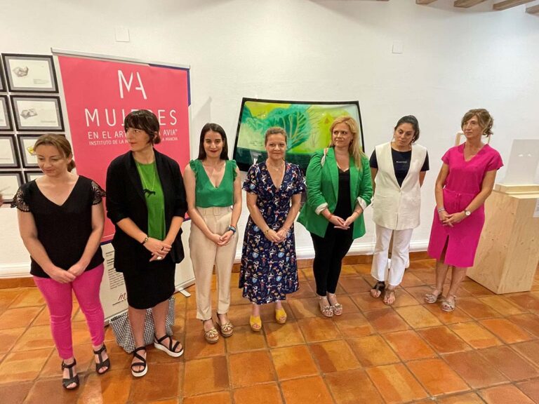 El Gobierno de Castilla-La Mancha se compromete a seguir apoyando a las mujeres artistas para reducir la brecha de género en el arte