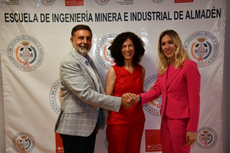 La Escuela de Ingeniería Minera e Industrial de Almadén y AMINER colaborarán en el desarrollo de acciones conjuntas