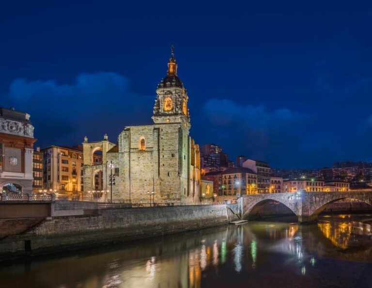 Visita a la iglesia parroquial de San Antonio Abad de Bilbao