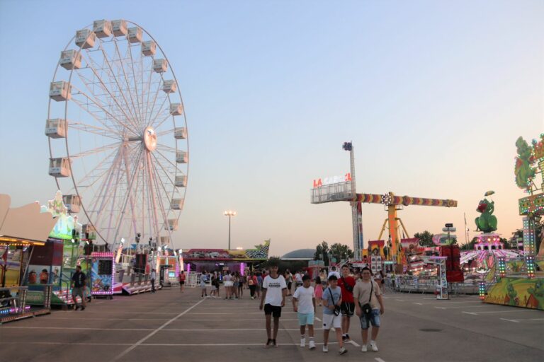 Una noria gigante y el ‘Booster XXL, grandes novedades en las atracciones de la feria