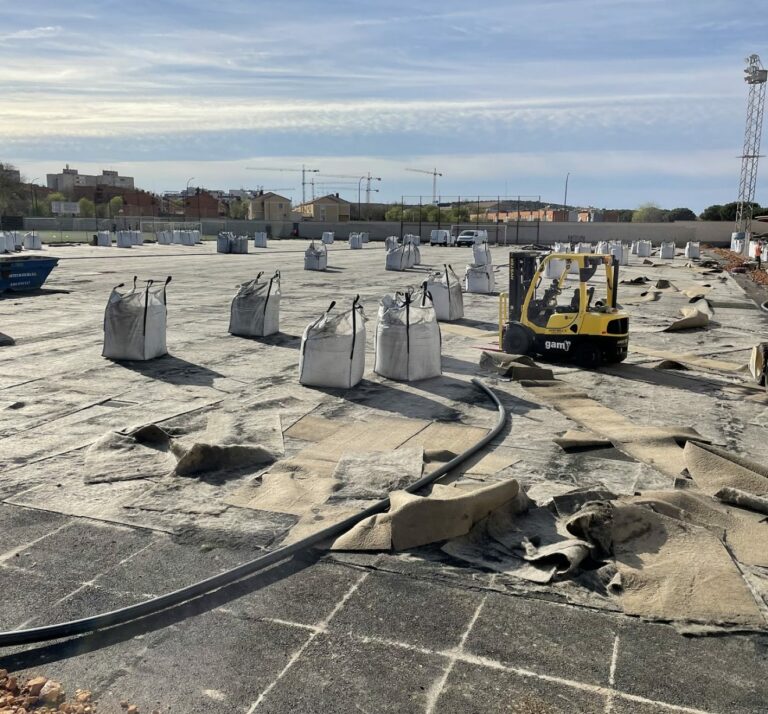 El Ayuntamiento de Puertollano eleva a 73.000 euros el coste de la renovación del césped del anexo del estadio Sánchez Menor