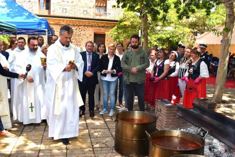 Puertollano: PP y Vox suprimen el festivo local de la Feria de Mayo y lo trasladan al día del Santo Voto