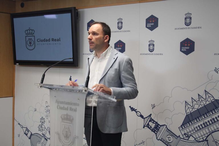 Desde este martes se podrán solicitar ayudas económicas a la compra de material escolar del Ayuntamiento de Ciudad Real