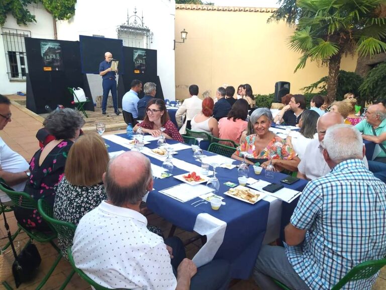 Vinos generosos andaluces protagonizan la cata de la primera noche del Museo Etnológico