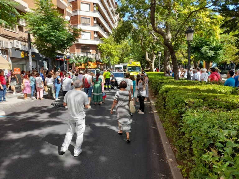 Puertollano: Un hombre con discapacidad es golpeado por un turismo en el Paseo