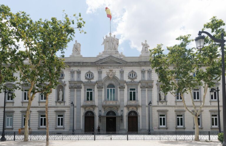 El Supremo rechaza el recurso de la Junta contra sentencia que anula 8 puestos de confianza y supresión de 32 puestos de trabajo