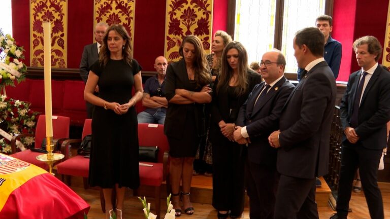 Iceta da su último recuerdo a Bahamontes, un «mito» que se convirtió en «modelo y esperanza» para España: «Le admiramos»