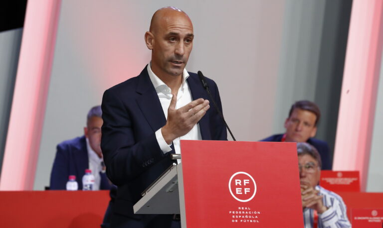 La Asamblea de Mujeres Feministas de Ciudad Real condena la actitud de Luis Rubiales, «un agresor sexual de libro»