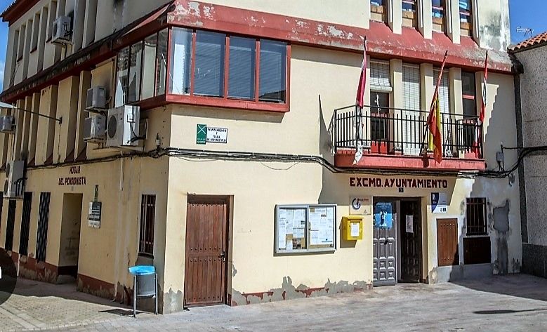 FACHADA AYTO. CABEZARRUBIAS DEL PUERTO