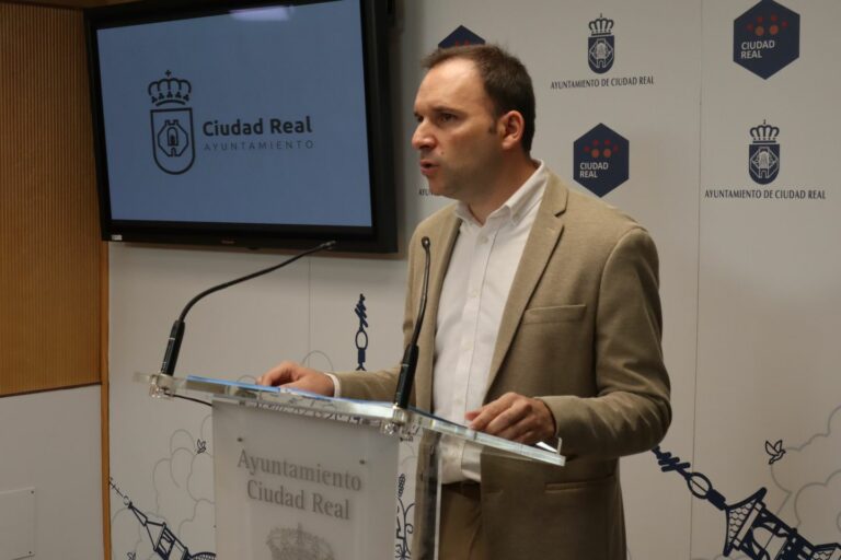 El Ayuntamiento de Ciudad Real cambiará el césped del Campo de Fútbol Polideportivo Juan Carlos I por 163.444 euros