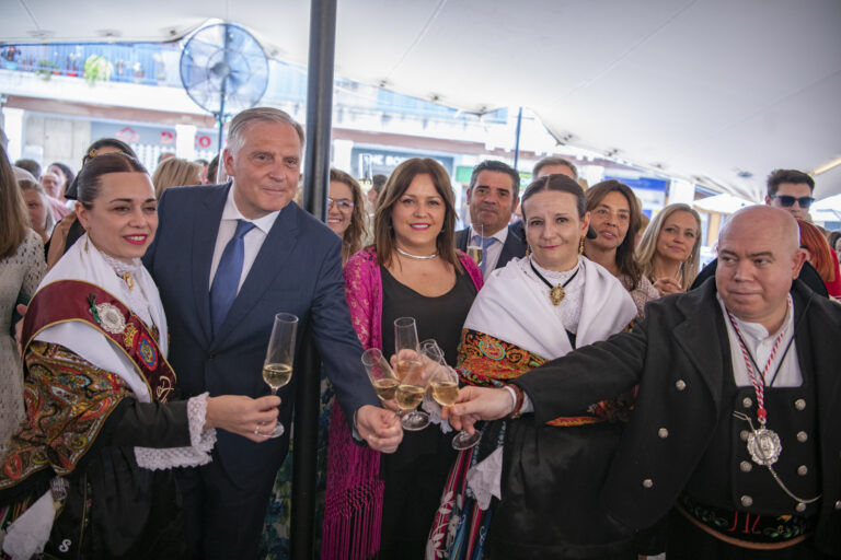 Inaugurado el Baile del Vermú y los Mahouñaneos de la Feria de Ciudad Real