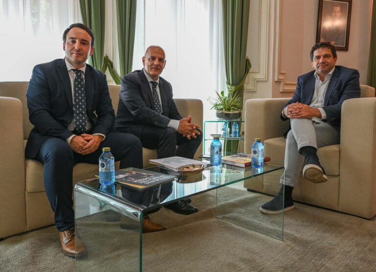 Globalcaja trasladó al presidente de la Diputación de Ciudad Real su compromiso con la provincia