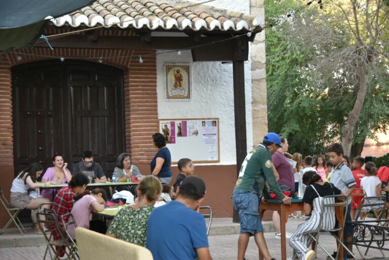 Las fiestas del barrio de San Roque se reducen a la función y al posterior concierto de la Banda Municipal