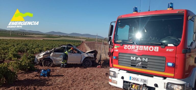 Un joven fallece y otras tres personas resultan heridas en accidente de tráfico en La Solana