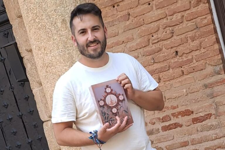 San Carlos del Valle ofrece a vecinos y visitantes la edición de su ruta nocturna titulada “Misterios, historias y curiosidades”