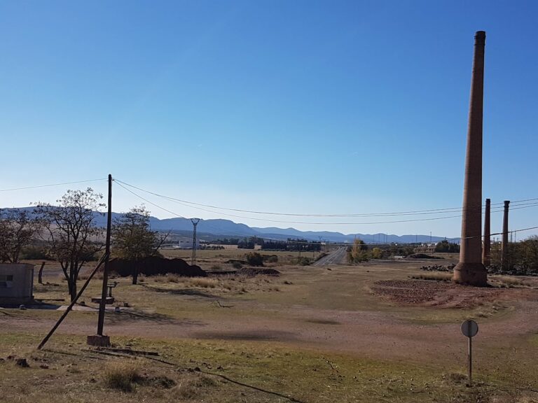 «El tufo es insoportable»: Cunde la protesta vecinal por la pestilencia que invade Puertollano