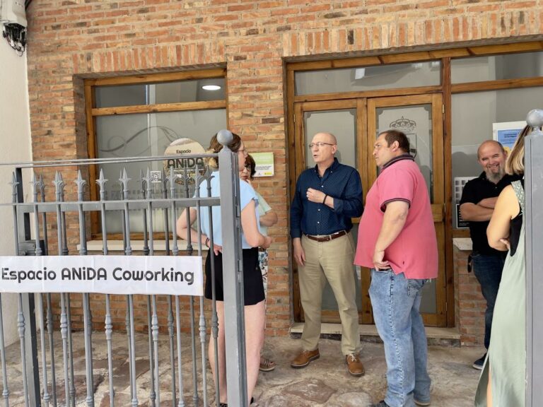 El Gobierno regional impulsa el emprendimiento en zonas afectadas por despoblación con la puesta en marcha de cinco ‘coworkings rurales’
