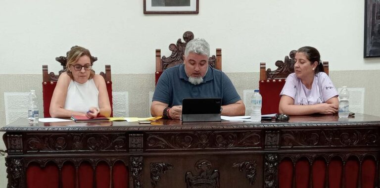 Fuencaliente incorpora del remanente casi 200.000 euros a su presupuesto y aprueba la ordenanza de la Universidad Popular “en un tiempo récord”