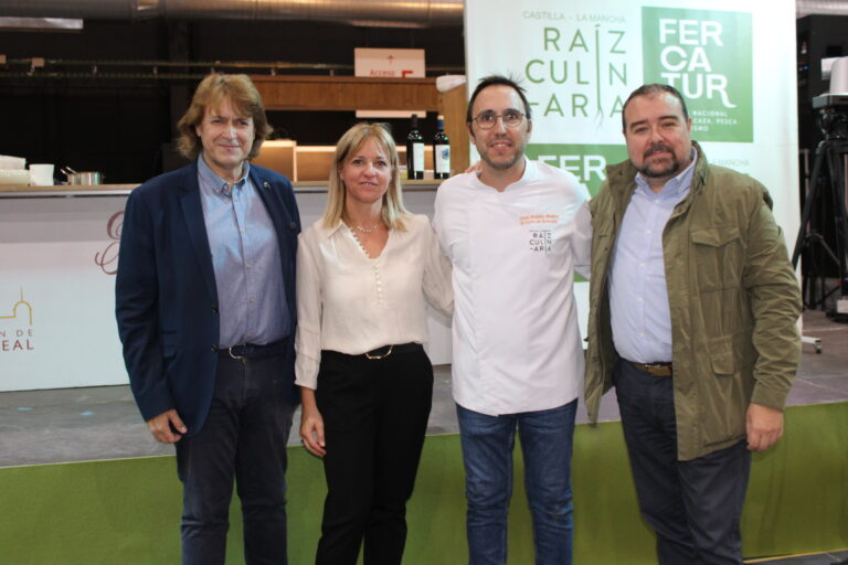 El Gobierno de Castilla-La Mancha destaca en Fercatur la carne de caza como elemento fundamental que distingue a la cocina de Raíz Culinaria