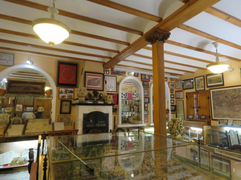 Visita a la exposición histórico-cultural «La otra Palencia”:  Evocativo viaje a lo largo de la rica historia de la ciudad