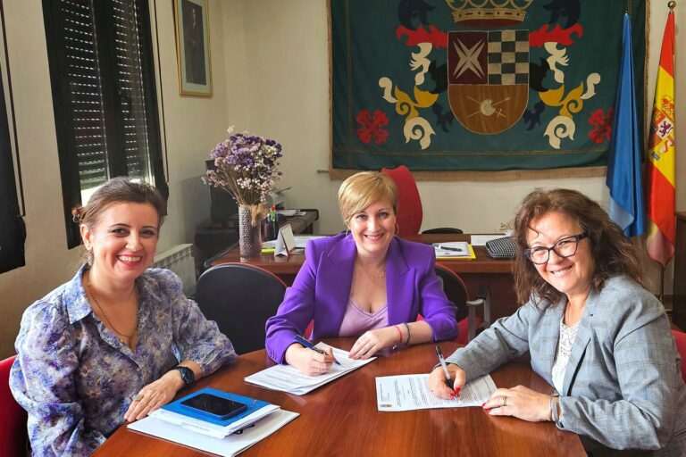 El Ayuntamiento de Argamasilla de Alba y Brazos Abiertos amplían el convenio de colaboración