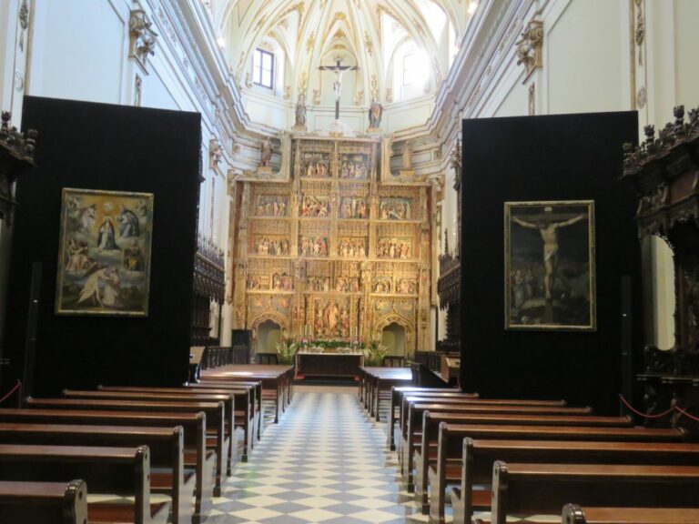 Visita al Real Monasterio de Santa María de El Paular: Guarda un maravilloso tesoro del siglo XVII, formado por 52 cuadros realizados por el toscano Vicente Carducho