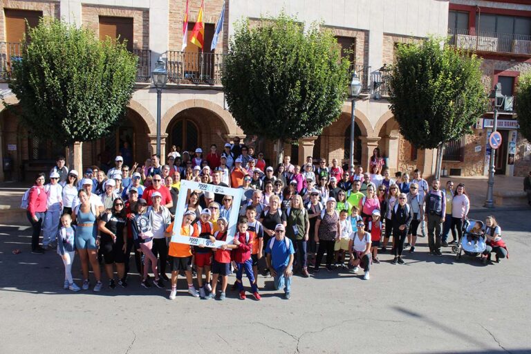 El programa 7000PasosX que promueve el Servicio de Salud de Castilla-La Mancha para fomentar el ejercicio y el ocio saludable llega a Alhambra
