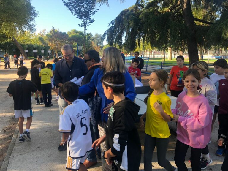 Escolares del CP Ferroviario se ponen en la piel de las personas con discapacidad visual