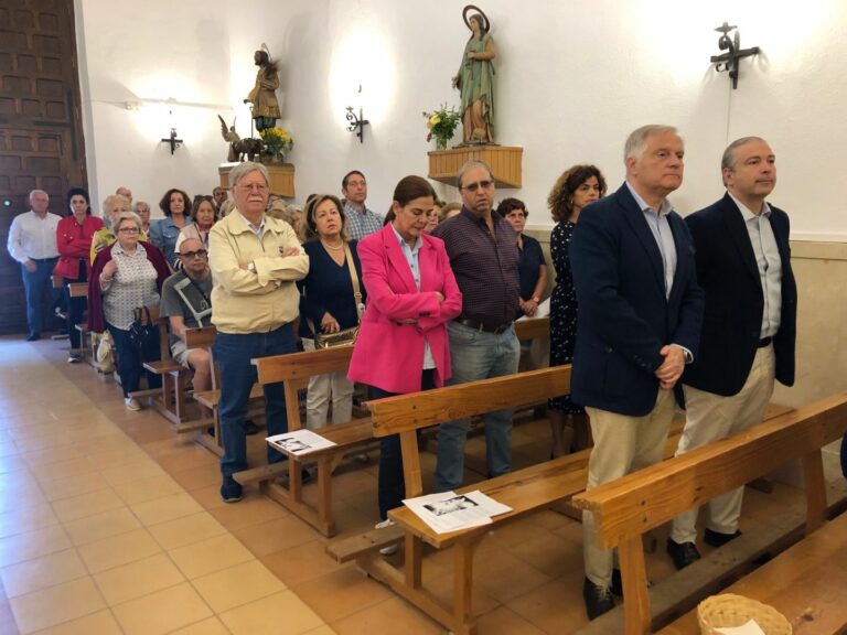 Cañizares acompaña este domingo a los vecinos de La Poblachuela en la misa dominical