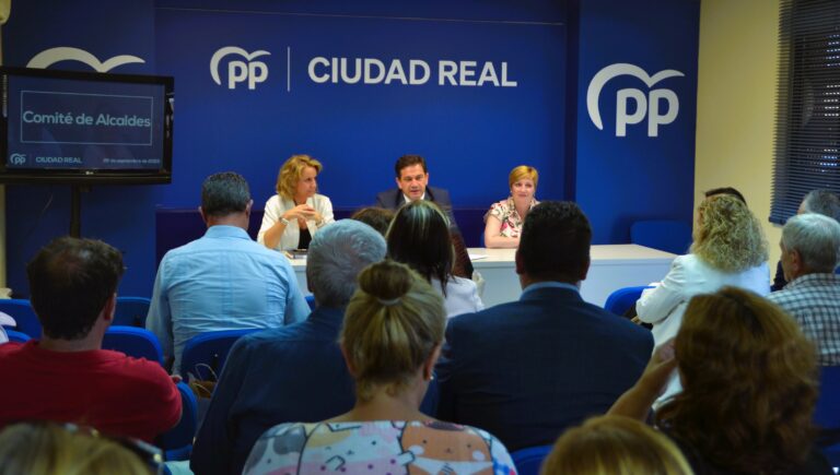 Valverde: “Escuchar a los alcaldes es la mejor manera de dar solución a los problemas de los ciudadanos”